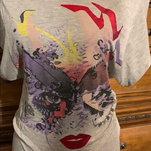 Wet Seal Vintage Graphic Top😘😘 - Picture 3 of 7